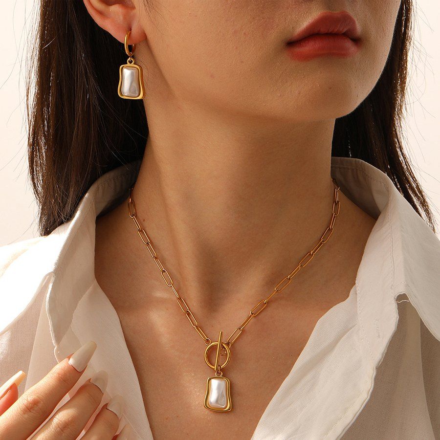 Pearl Toggle Necklace & Earrings Set